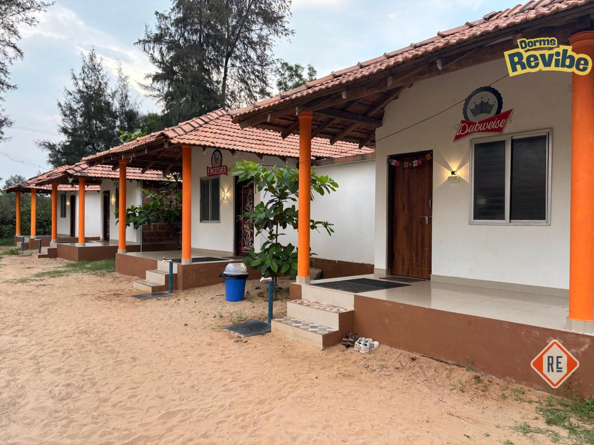 Revibe Beach Hostel Gokarna Gokarna  Esterno foto